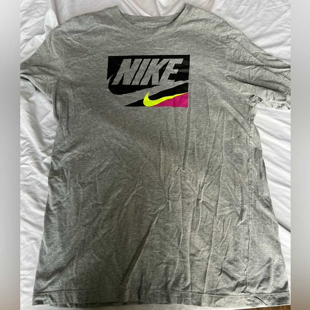 Nike t shirt